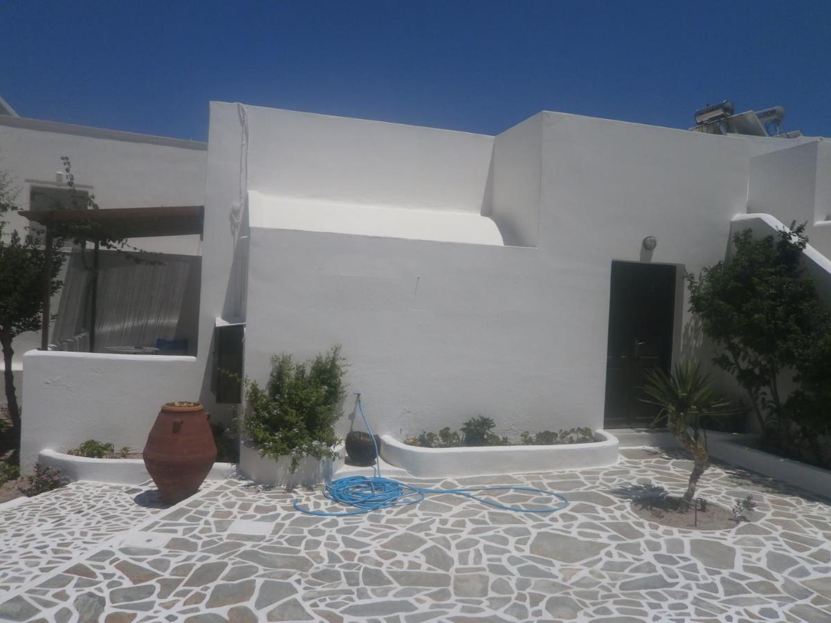 Villa Ostria Kamari  Exterior photo