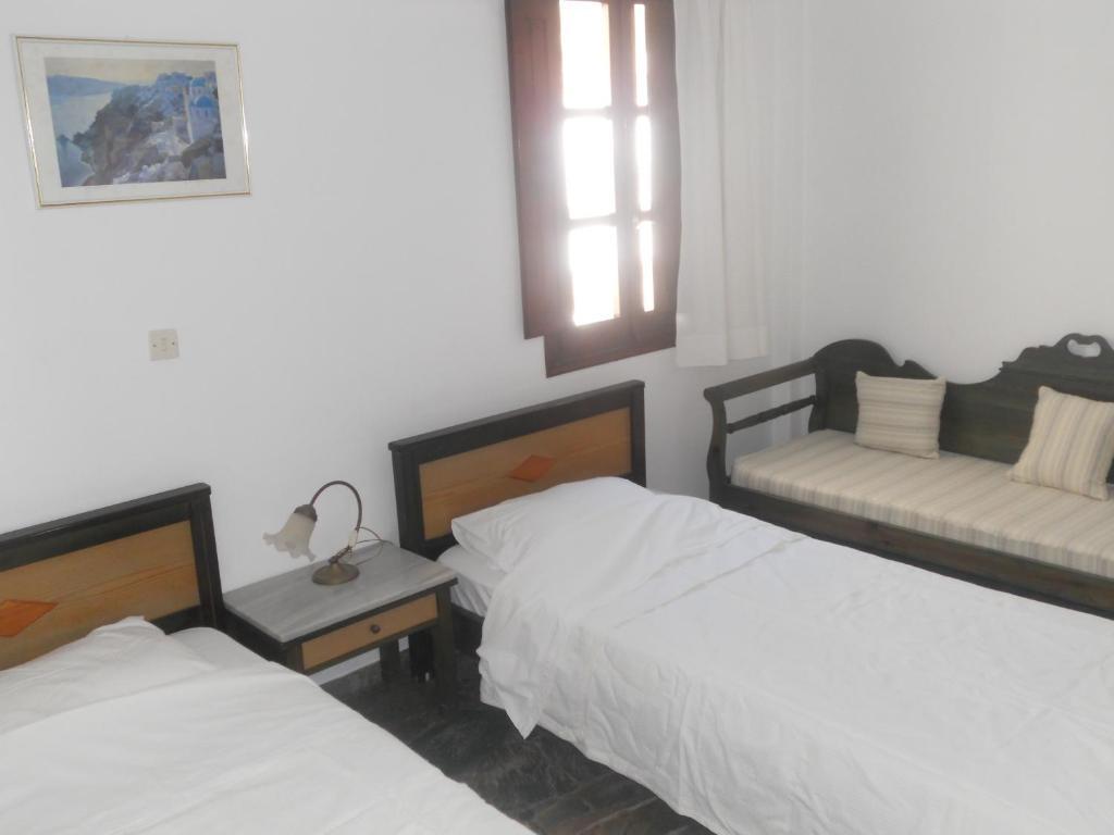 Villa Ostria Kamari  Room photo