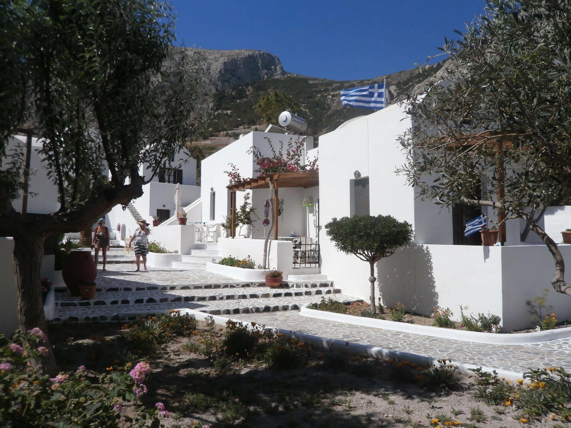 Villa Ostria Kamari  Exterior photo